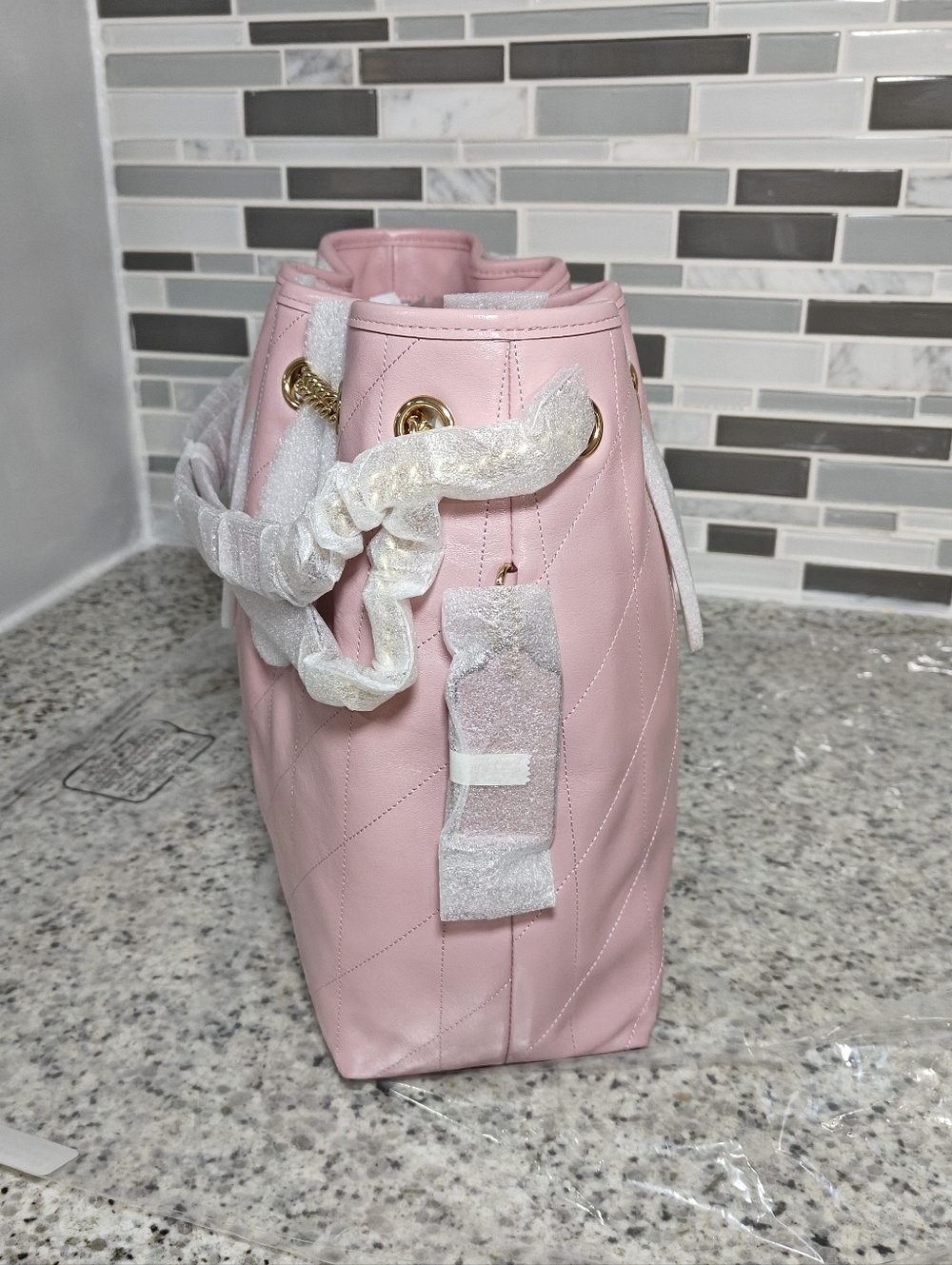 Coach Evelyn Shoulder Bag With Quilting (Pink incarnation) - Picture 5 of 16
